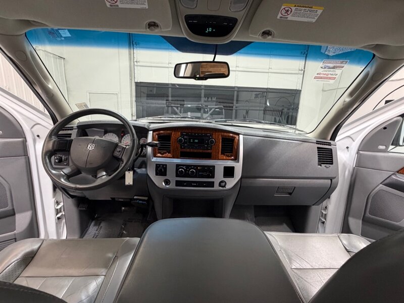 2007 Dodge Ram 1500 Laramie Mega Cab 4X4 5.7L V8 HEMI /1-OWNER /ZERO RUST / NEW TIRES - Photo 38 - Gladstone, OR 97027