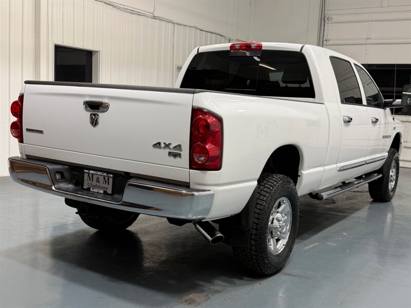2007 Dodge Ram 1500 Laramie Mega Cab 4X4 5.7L V8 HEMI /1-OWNER /ZERO RUST / NEW TIRES - Photo 8 - Gladstone, OR 97027