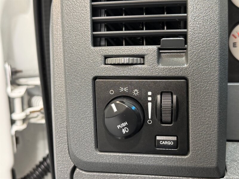 2007 Dodge Ram 1500 Laramie Mega Cab 4X4 5.7L V8 HEMI /1-OWNER /ZERO RUST / NEW TIRES - Photo 43 - Gladstone, OR 97027