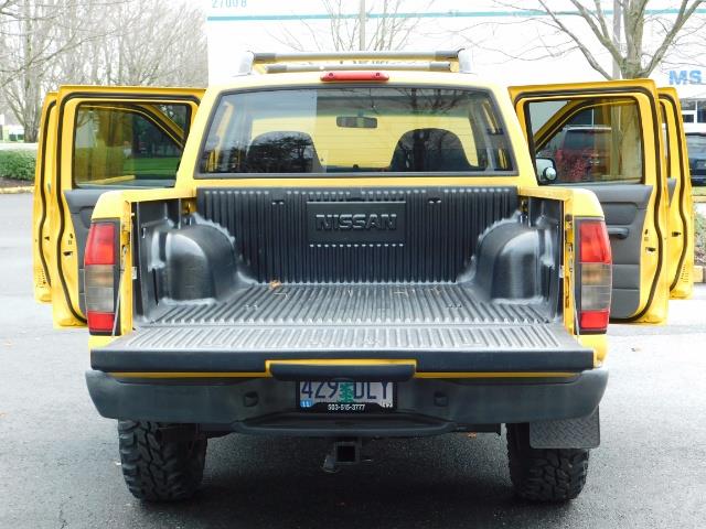 2001 Nissan Frontier XE 4-dr / OFF ROAD 4X4 / Crew Cab / V6 / MANUAL !!   - Photo 30 - Portland, OR 97217