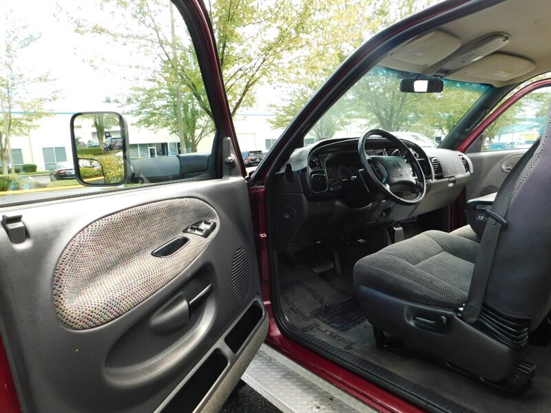 2000 Dodge Ram 2500 Quad Cab SLT 4X4 V10 / LONG BED / 1-OWNER 92K MILE   - Photo 13 - Portland, OR 97217