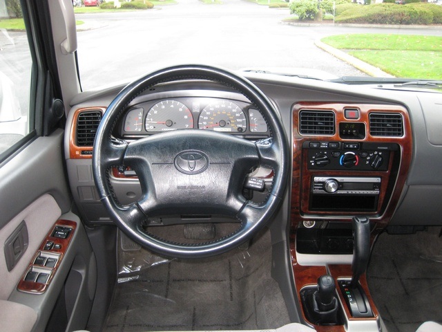 2001 Toyota 4Runner 4X4 V6 SPORT Edition/Diff. Locks/Timing Belt Done   - Photo 28 - Portland, OR 97217