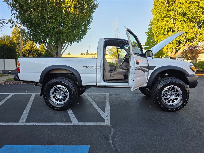 2001 Toyota Tacoma SINGLE CAB 4-CYL 2.7L / 4X4 / 5-SPEED / 1-OWNER / MANUAL TRANSMISSION / 165K MILES / NEW LIFT + WHEELS + TIRES / IMMACULATE - Photo 24 - Portland, OR 97217