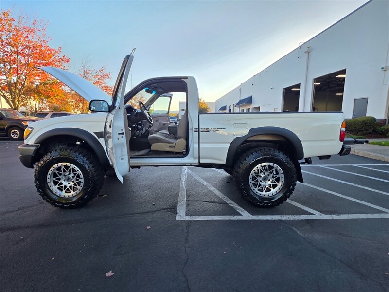 2001 Toyota Tacoma SINGLE CAB 4-CYL 2.7L / 4X4 / 5-SPEED / 1-OWNER / MANUAL TRANSMISSION / 165K MILES / NEW LIFT + WHEELS + TIRES / IMMACULATE - Photo 23 - Portland, OR 97217