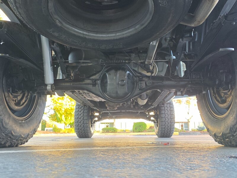 2001 Toyota Tacoma SINGLE CAB 4-CYL 2.7L / 4X4 / 5-SPEED / 1-OWNER / MANUAL TRANSMISSION / 165K MILES / NEW LIFT + WHEELS + TIRES / IMMACULATE - Photo 40 - Portland, OR 97217