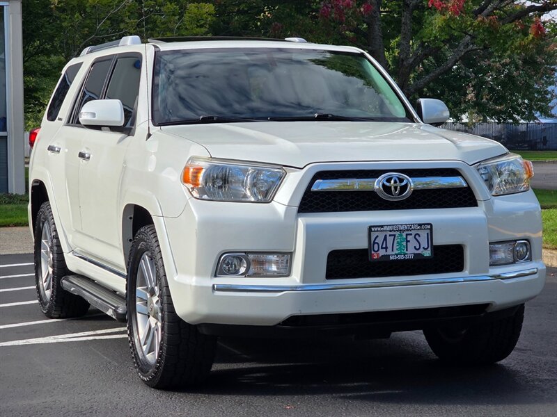2012 Toyota 4Runner LIMITED 4X4 V6 / 3RD SEA / FULLY LOADED / 1-OWNER  / 7-PASSENGER / NAVi / CAM / HEATED LEATHER / IMMACULATE !! - Photo 2 - Portland, OR 97217