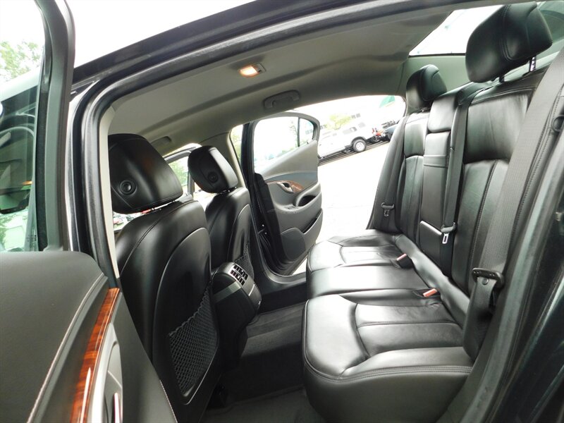 2013 Buick Lacrosse Luxury Sedan / Leather Heated / Camera / LOW MILES   - Photo 13 - Portland, OR 97217