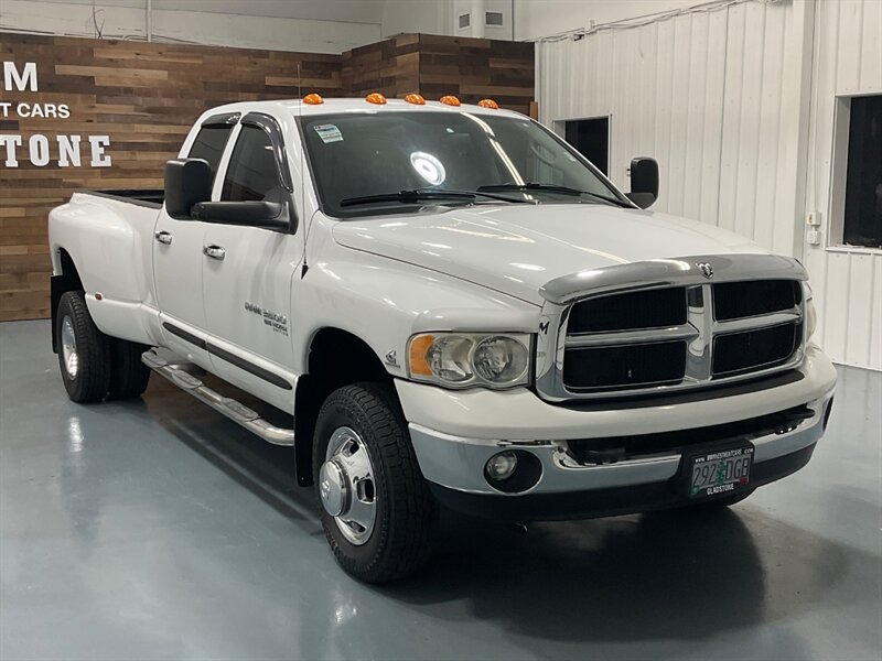 2005 Dodge Ram 3500 SLT BIG HORN 4X4 / 5.9L DIESEL / DUALLY /ZERO RUST  / LONG BED / NEVER HAD GOOSE NECK OR FIFTH WHEEL - Photo 2 - Gladstone, OR 97027