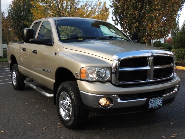 2004 Dodge Ram 2500 SLT/ Crew Cab / 4X4 / 5.9L DIESEL / 6-SPEED MANUAL   - Photo 2 - Portland, OR 97217