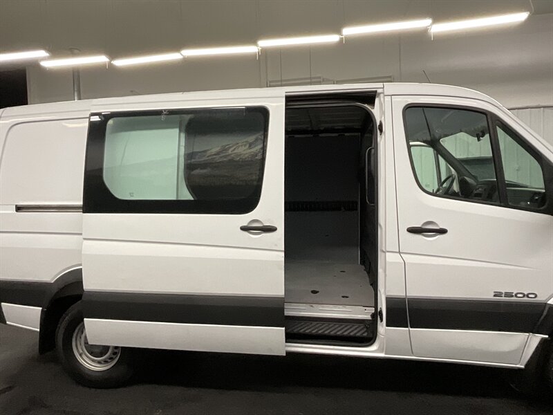 2008 Dodge Sprinter Cargo 2500 / Cargo Van / 3.0L DIESEL / 46,000 MILES  144 " WB / 1-OWNER LOCAL VAN /LEATHER SEATS / SUPER CLEAN / SPRINTER 2500 CARGO VAN - Photo 14 - Gladstone, OR 97027