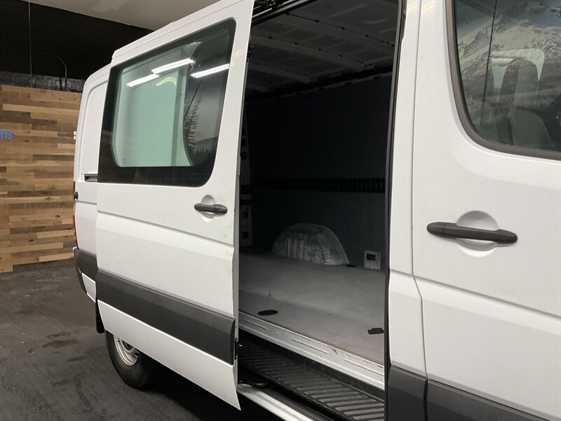 2008 Dodge Sprinter Cargo 2500 / Cargo Van / 3.0L DIESEL / 46,000 MILES  144 " WB / 1-OWNER LOCAL VAN /LEATHER SEATS / SUPER CLEAN / SPRINTER 2500 CARGO VAN - Photo 52 - Gladstone, OR 97027