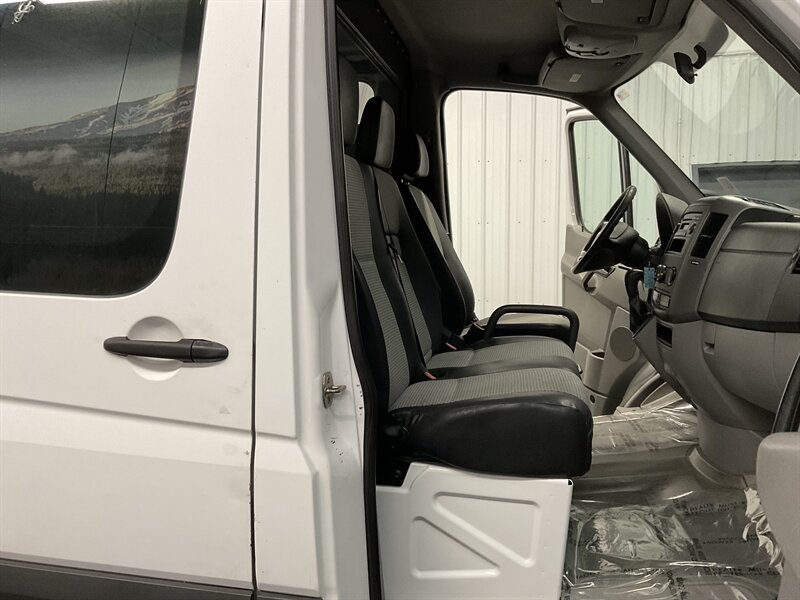 2008 Dodge Sprinter Cargo 2500 / Cargo Van / 3.0L DIESEL / 46,000 MILES  144 " WB / 1-OWNER LOCAL VAN /LEATHER SEATS / SUPER CLEAN / SPRINTER 2500 CARGO VAN - Photo 54 - Gladstone, OR 97027