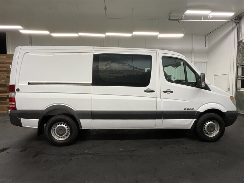 2008 Dodge Sprinter Cargo 2500 / Cargo Van / 3.0L DIESEL / 46,000 MILES  144 " WB / 1-OWNER LOCAL VAN /LEATHER SEATS / SUPER CLEAN / SPRINTER 2500 CARGO VAN - Photo 4 - Gladstone, OR 97027