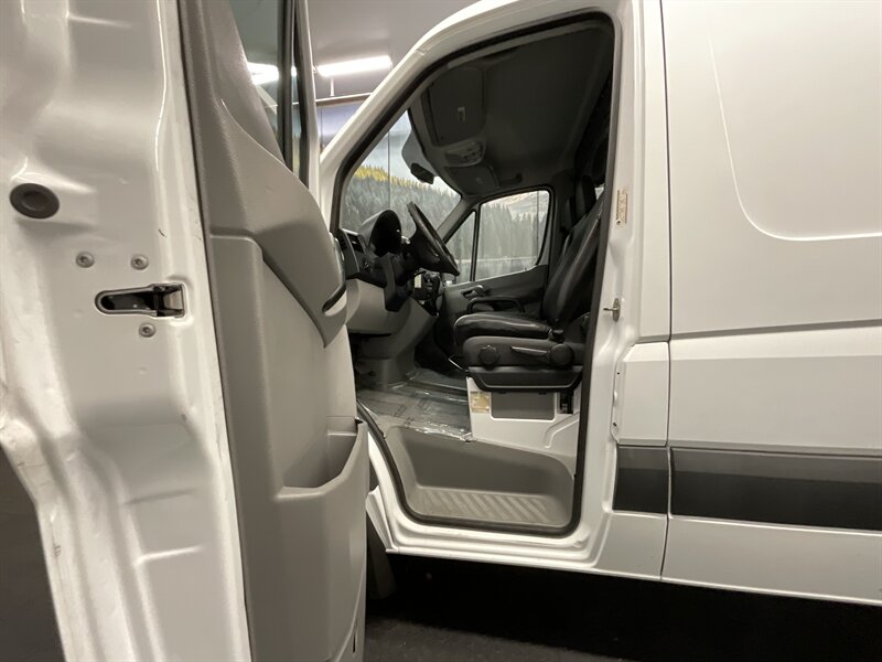 2008 Dodge Sprinter Cargo 2500 / Cargo Van / 3.0L DIESEL / 46,000 MILES  144 " WB / 1-OWNER LOCAL VAN /LEATHER SEATS / SUPER CLEAN / SPRINTER 2500 CARGO VAN - Photo 46 - Gladstone, OR 97027