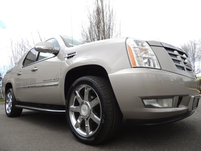 2007 Cadillac Escalade EXT AWD Navigation / Rear CAM / New Tires / LOADED   - Photo 10 - Portland, OR 97217