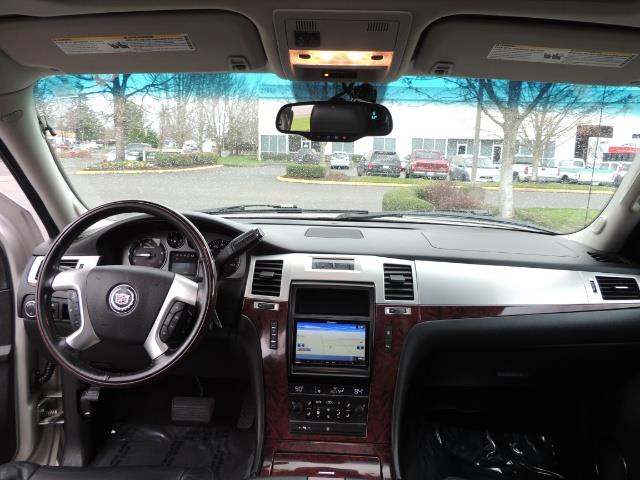 2007 Cadillac Escalade EXT AWD Navigation / Rear CAM / New Tires / LOADED   - Photo 18 - Portland, OR 97217