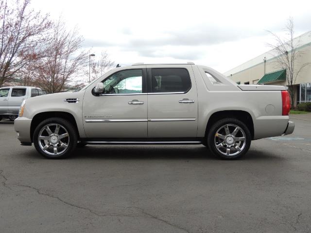 2007 Cadillac Escalade EXT AWD Navigation / Rear CAM / New Tires / LOADED   - Photo 3 - Portland, OR 97217