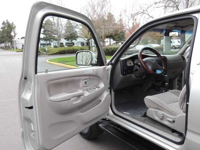 2003 Toyota Tacoma V6/ 4X4/ Double Cab / Limitedn/TRD Pkg/64k miles   - Photo 19 - Portland, OR 97217