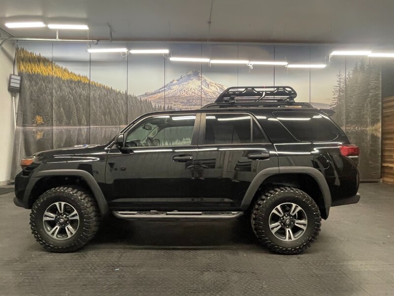 2010 Toyota 4Runner   - Photo 3 - Gladstone, OR 97027