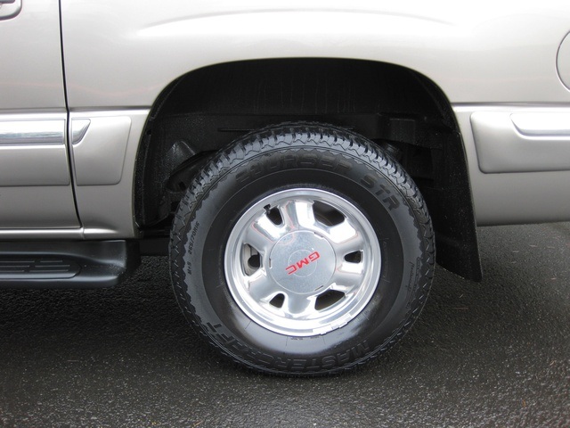 2002 GMC Yukon XL 1500 SLT/ 4WD/ Leather/3rd Seat   - Photo 47 - Portland, OR 97217