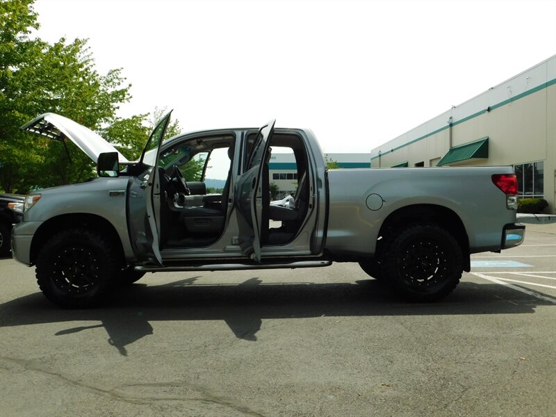 2007 Toyota Tundra Limited 4X4 / 5.7L / LEATHER / LIFTED / 109k Miles   - Photo 22 - Portland, OR 97217