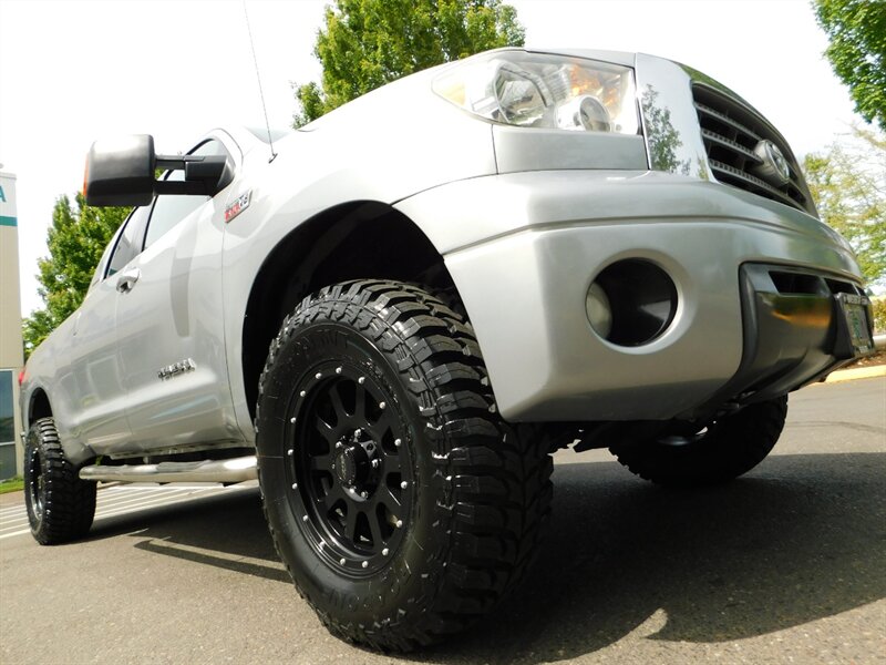 2007 Toyota Tundra Limited 4X4 / 5.7L / LEATHER / LIFTED / 109k Miles   - Photo 10 - Portland, OR 97217