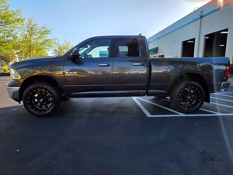 2018 RAM 1500 Big Horn 4X4 / V8 MDS 5.7L / 1-OWNER / 97K MILES / E-LOCKER / MOTO METAL RIMS / NITTO TIRES / FULLY LOADED - Photo 3 - Portland, OR 97217
