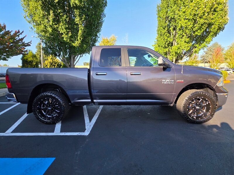 2018 RAM 1500 Big Horn 4X4 / V8 MDS 5.7L / 1-OWNER / 97K MILES / E-LOCKER / MOTO METAL RIMS / NITTO TIRES / FULLY LOADED - Photo 4 - Portland, OR 97217