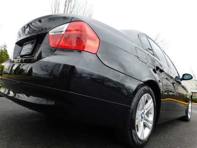 2008 BMW 328i / Sedan / Leather Heated Seats / 6-Speed   - Photo 12 - Portland, OR 97217