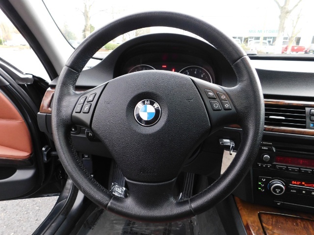 2008 BMW 328i / Sedan / Leather Heated Seats / 6-Speed   - Photo 20 - Portland, OR 97217