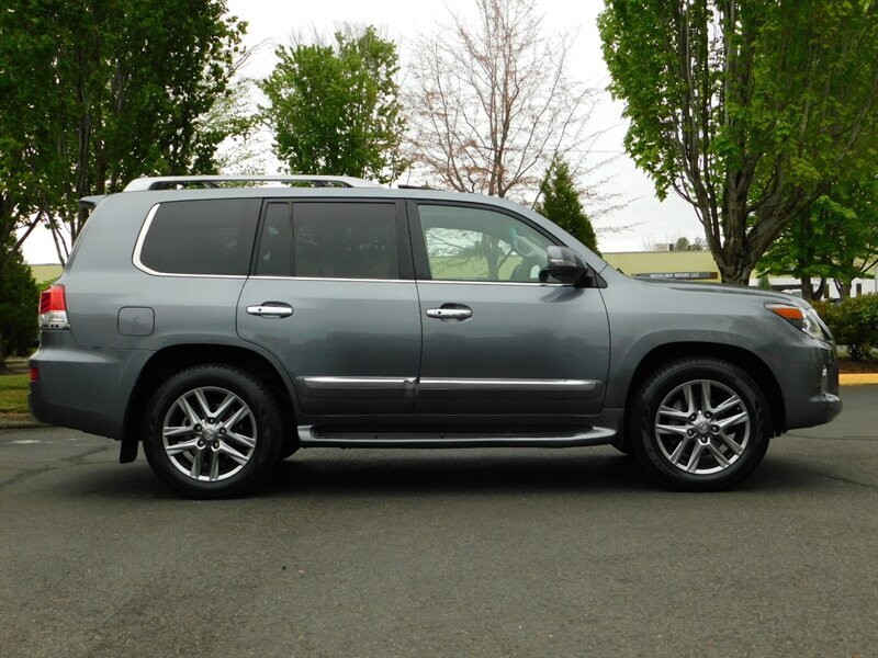 2014 Lexus LX 570 Sport Utility / Adaptive Cruise / 4WD / CLEAN   - Photo 4 - Portland, OR 97217