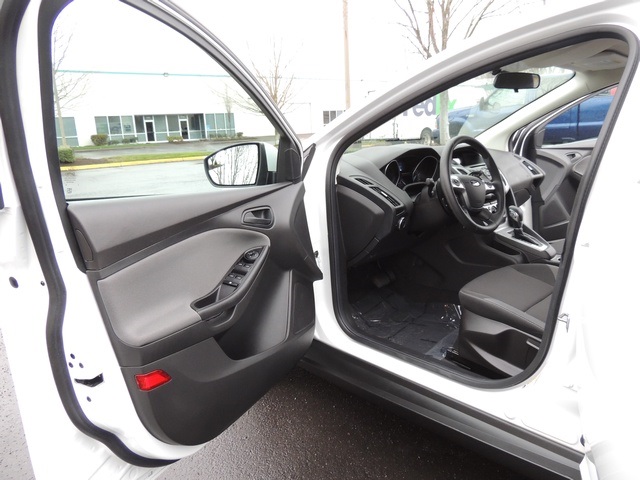 2012 Ford Focus SE 15,645Miles under Warranty civic mazda   - Photo 13 - Portland, OR 97217