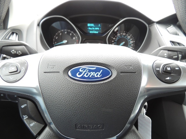 2012 Ford Focus SE 15,645Miles under Warranty civic mazda   - Photo 22 - Portland, OR 97217