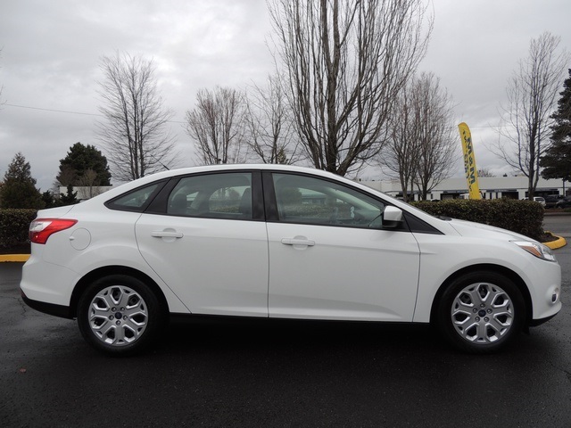 2012 Ford Focus SE 15,645Miles under Warranty civic mazda   - Photo 4 - Portland, OR 97217