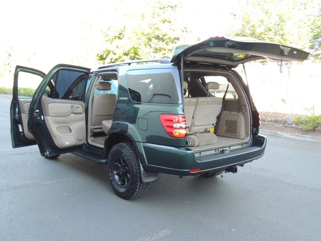 2002 Toyota Sequoia Limited   - Photo 11 - Portland, OR 97217