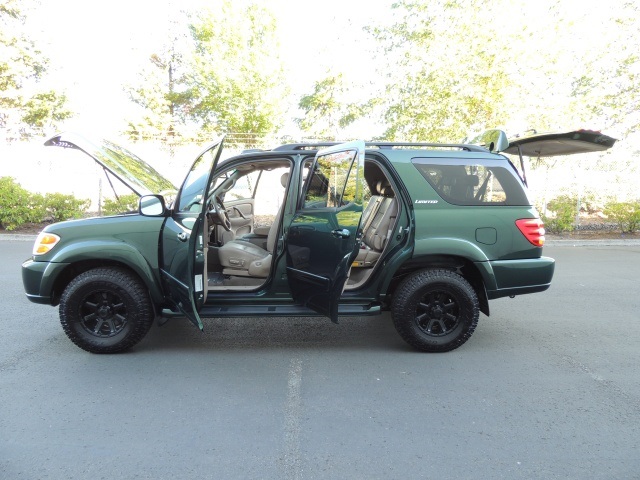 2002 Toyota Sequoia Limited   - Photo 10 - Portland, OR 97217