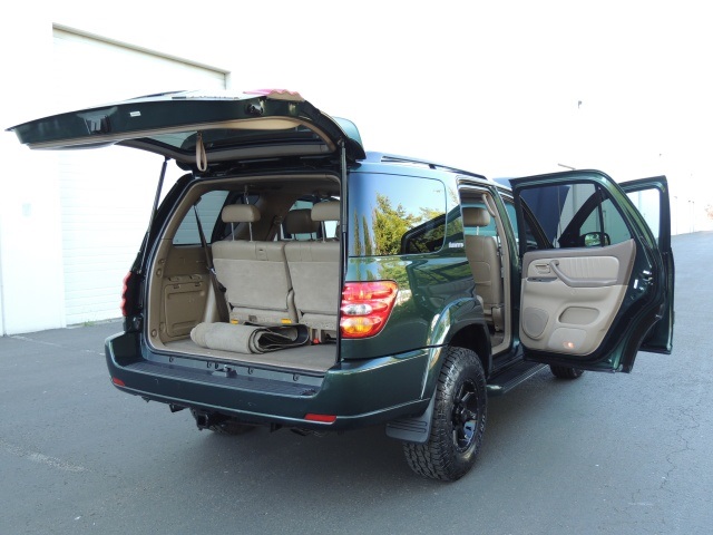 2002 Toyota Sequoia Limited   - Photo 14 - Portland, OR 97217