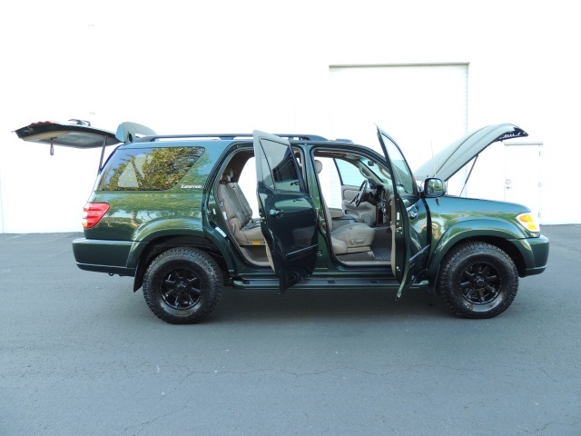 2002 Toyota Sequoia Limited   - Photo 15 - Portland, OR 97217