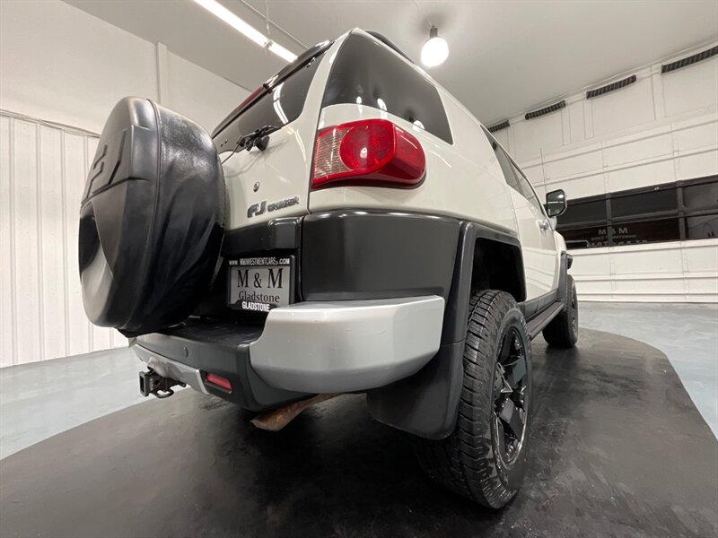 2010 Toyota FJ Cruiser Sport Utility 4X4 / 4.0L V6 / LOCAL / Excel Cond   - Photo 45 - Gladstone, OR 97027