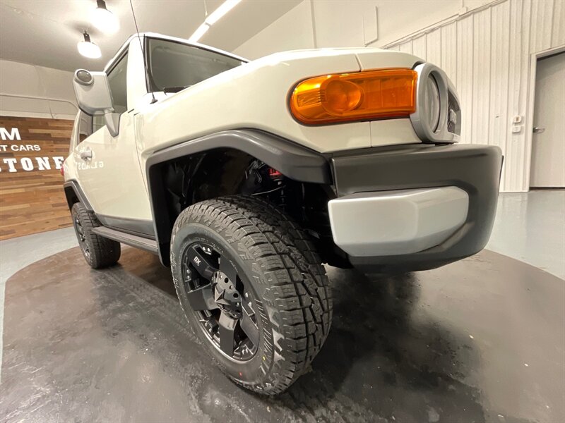 2010 Toyota FJ Cruiser Sport Utility 4X4 / 4.0L V6 / LOCAL / Excel Cond   - Photo 47 - Gladstone, OR 97027