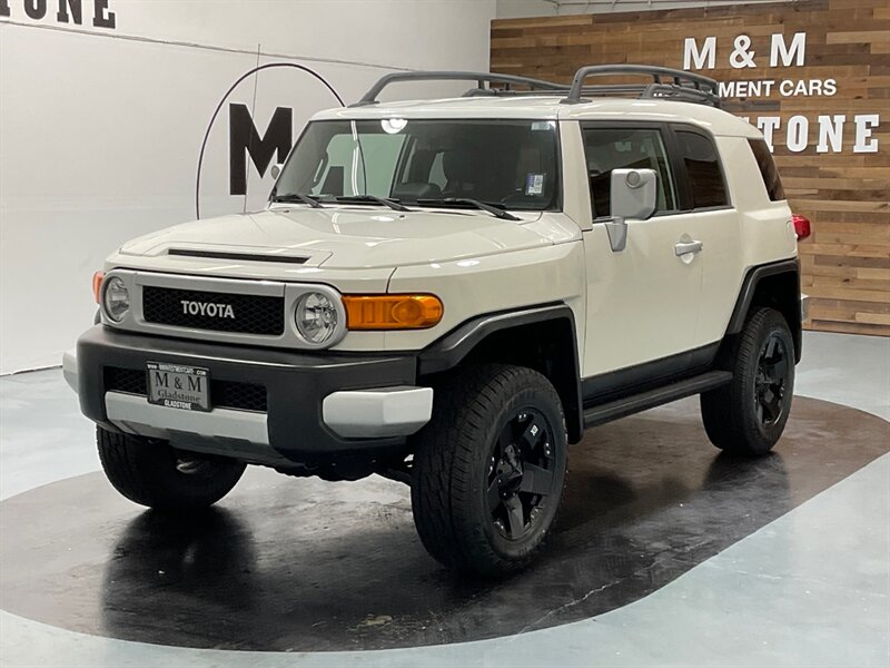 2010 Toyota FJ Cruiser Sport Utility 4X4 / 4.0L V6 / LOCAL / Excel Cond   - Photo 1 - Gladstone, OR 97027