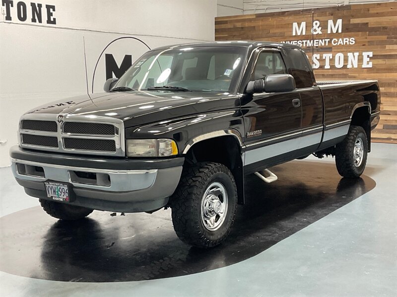 1997 Dodge Ram 2500 4X4 / 5.9L DIESEL / 12-VALVE / 5-SPEED / 105K MILE  /SLT LARAMIE / 1-OWNER - Photo 1 - Gladstone, OR 97027