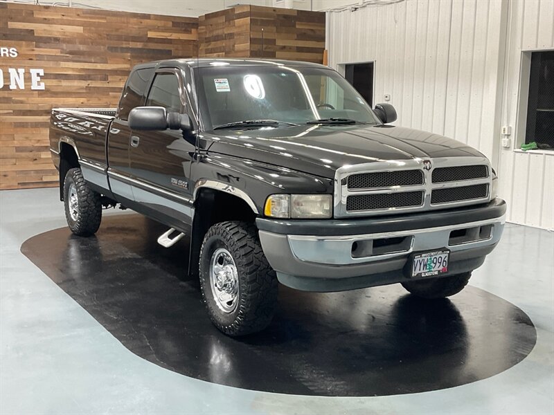 1997 Dodge Ram 2500 4X4 / 5.9L DIESEL / 12-VALVE / 5-SPEED / 105K MILE  /SLT LARAMIE / 1-OWNER - Photo 2 - Gladstone, OR 97027