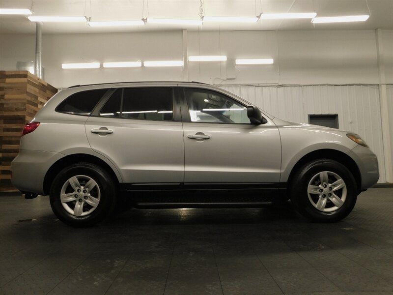 2009 Hyundai Santa Fe GLS Sport Utility /   - Photo 4 - Gladstone, OR 97027