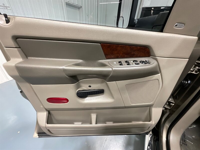 2008 Dodge Ram 2500 Laramie 4X4 6.7L CUMMINS DIESEL / 50k MILES / Leather Heated Seats / Sunroof / NEW TIRES / ZERO RUST - Photo 33 - Gladstone, OR 97027