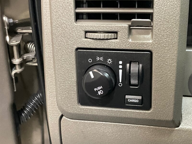 2008 Dodge Ram 2500 Laramie 4X4 6.7L CUMMINS DIESEL / 50k MILES / Leather Heated Seats / Sunroof / NEW TIRES / ZERO RUST - Photo 41 - Gladstone, OR 97027