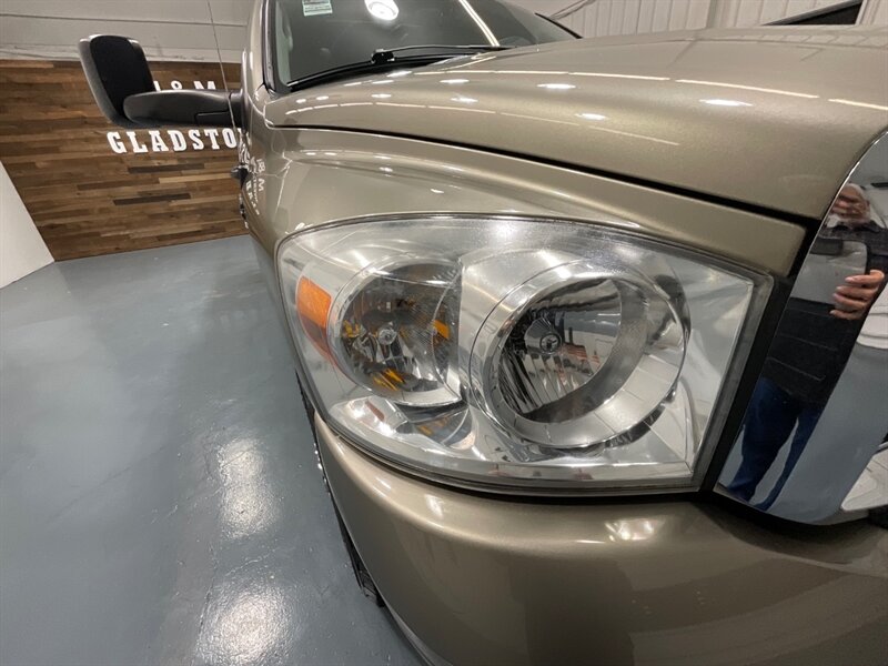2008 Dodge Ram 2500 Laramie 4X4 6.7L CUMMINS DIESEL / 50k MILES / Leather Heated Seats / Sunroof / NEW TIRES / ZERO RUST - Photo 27 - Gladstone, OR 97027