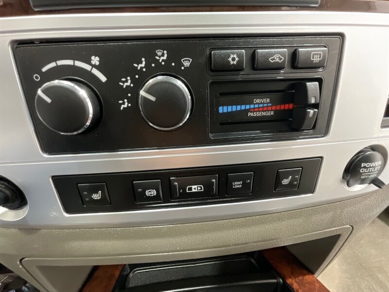 2008 Dodge Ram 2500 Laramie 4X4 6.7L CUMMINS DIESEL / 50k MILES / Leather Heated Seats / Sunroof / NEW TIRES / ZERO RUST - Photo 13 - Gladstone, OR 97027