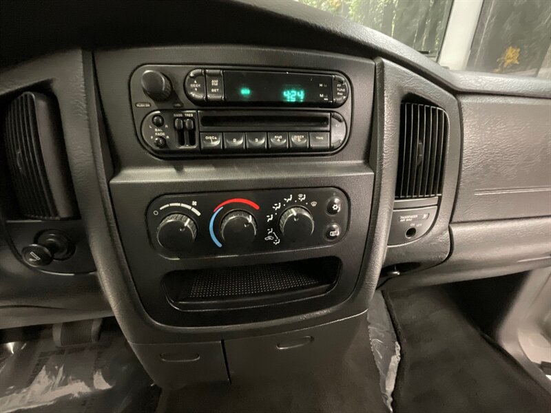 2004 Dodge Ram 2500 SLT Regular Cab 2Dr / 4X4 / 5.9L CUMMINS DIESEL  / RUST FREE / WINCH - Photo 20 - Gladstone, OR 97027