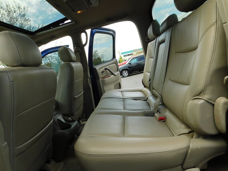 2006 Toyota Tundra Limited Double Cab 4X4 / Leather / Navi / Sunroof   - Photo 13 - Portland, OR 97217